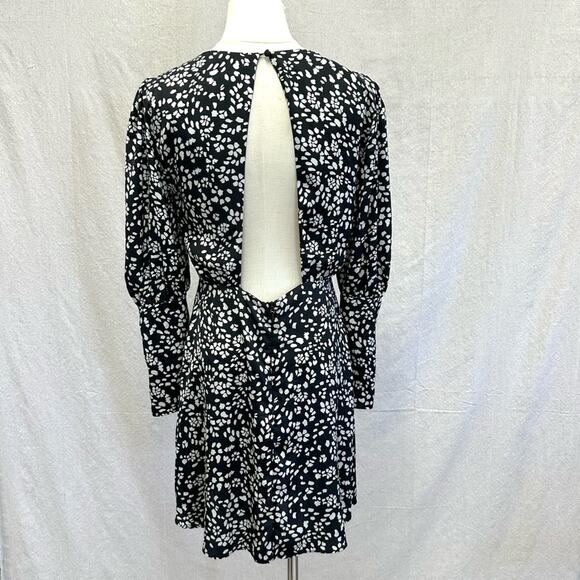 Topshop Austin Black Floral Mini Dress Bishop Sleeve Open‎ Back
 size 6 - Picture 16 of 16